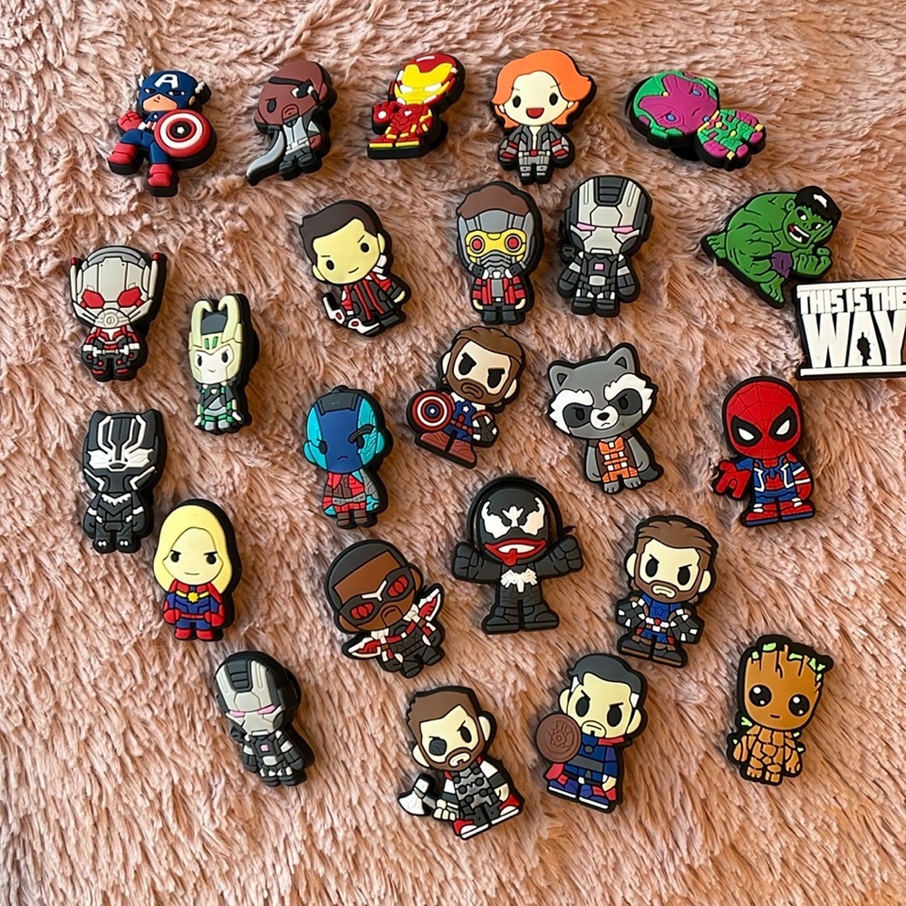 25 Comic Themed Clog Charms‎